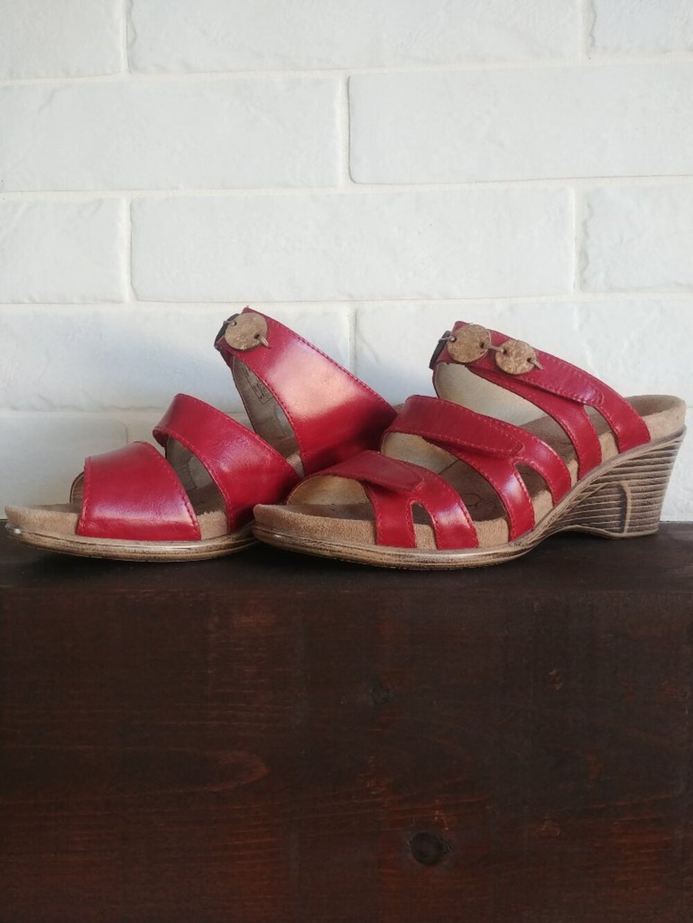 Romika 36 red leather wedged sandals brown sole sandal wedges